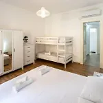 Free Parking & Netflix - Comfort Gambini * Trieste