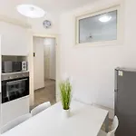 Appartamento Free Parking & Netflix - Comfort Gambini *