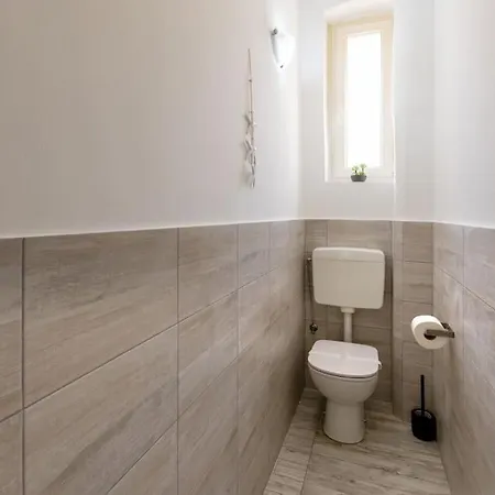 Free Parking & Netflix - Comfort Gambini *