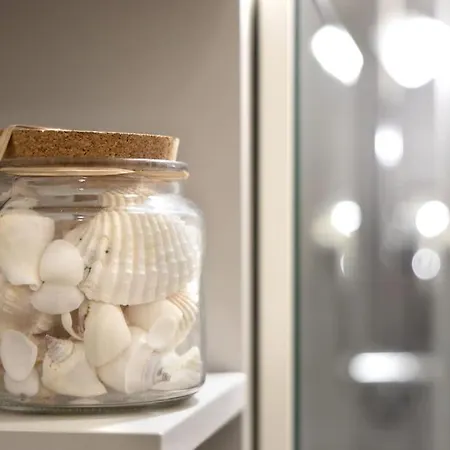 Free Parking & Netflix - Comfort Gambini Trieste