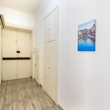 Free Parking & Netflix - Comfort Gambini Apartamento Trieste